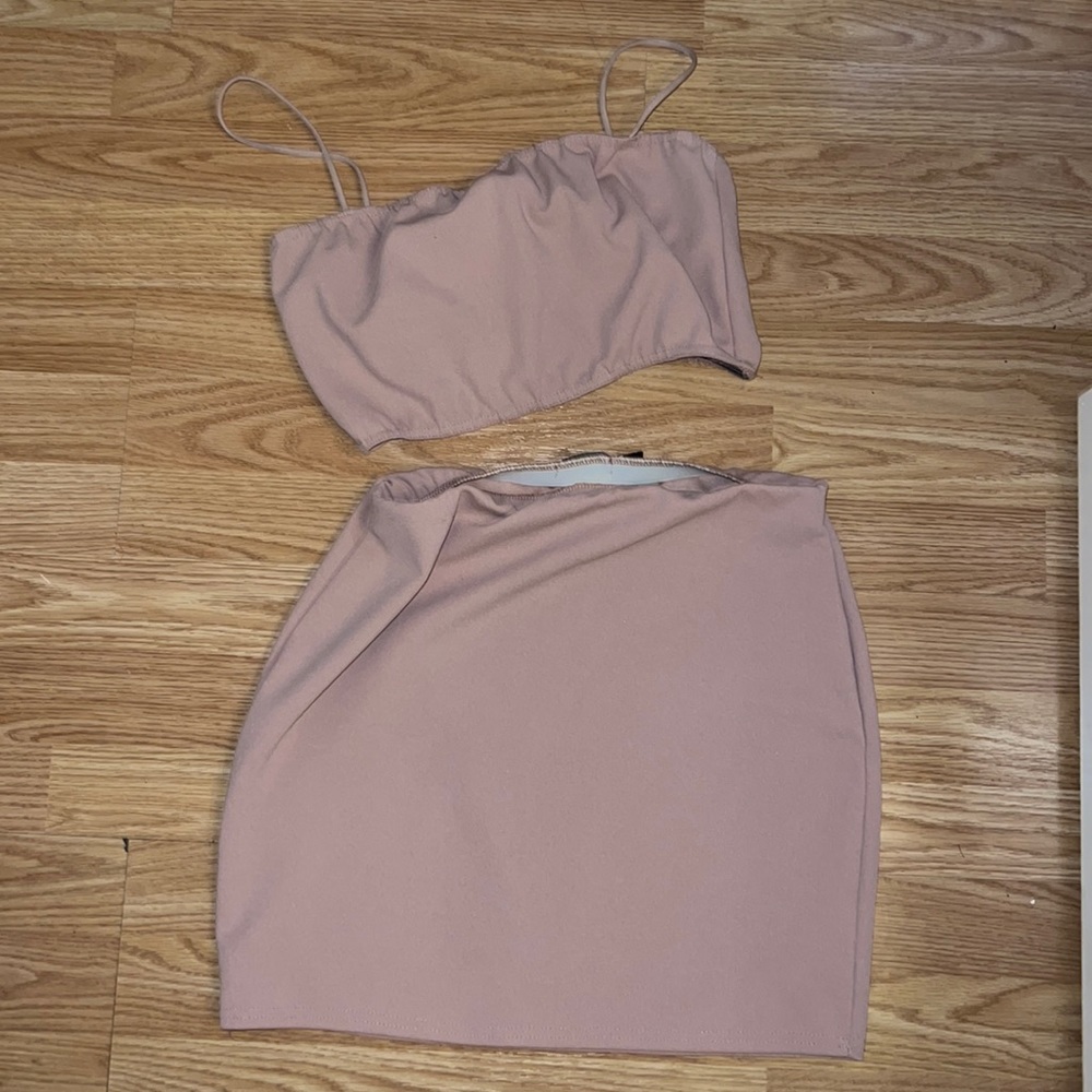 Skirt Set - Picture 2 of 5
